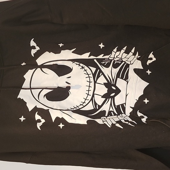 Womens size XL hoodie with skull on it by talha - Picture 1 of 5